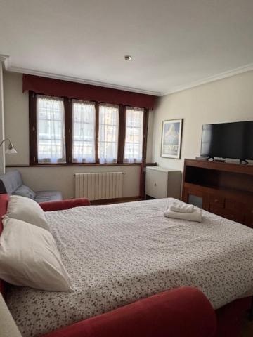 Living Gijon & Parking Appartement Buitenkant foto